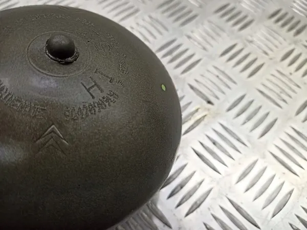 Sphère de Suspension Avant Gauche Citroen C5 II 2.0 HDI image 3