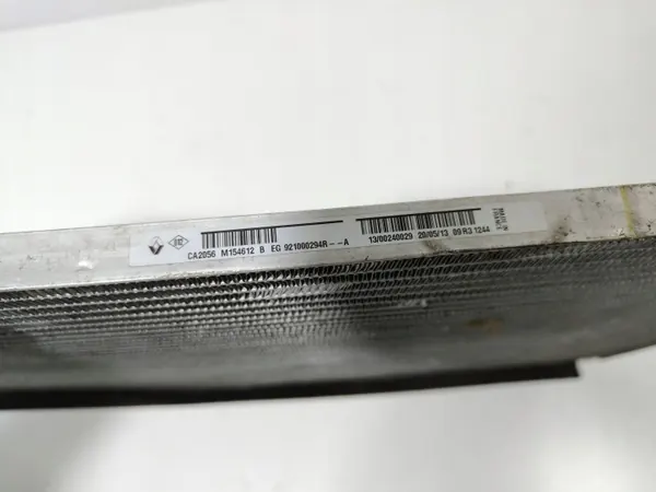 Condensador AC Renault OE 921000294R Usado image 6