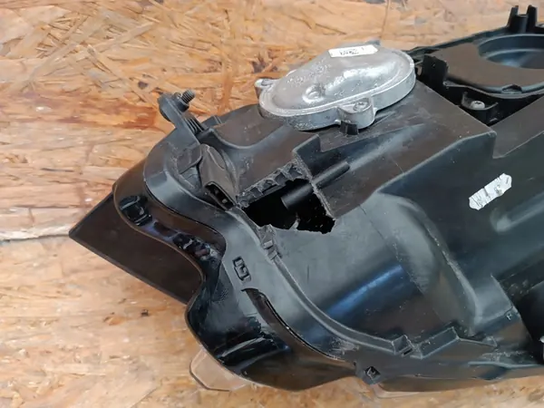 Farol direito Full LED VW Golf Sportsvan 2017- image 3