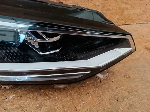 Farol direito Full LED VW Golf Sportsvan 2017- image 4