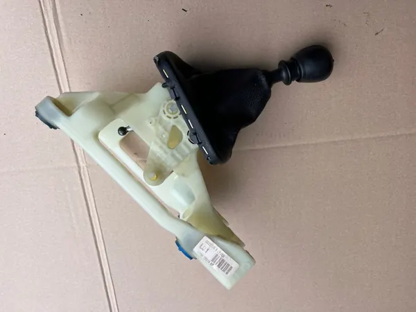 Pookknop OEM GAŁKA LEWAREK HYUNDAI I30 2007-2010 image 4