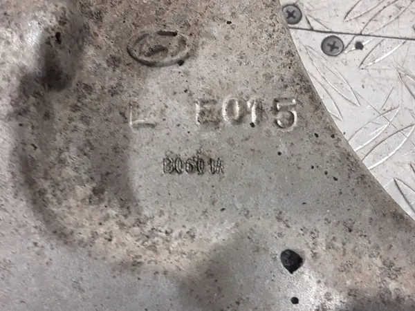 Braccio di controllo posteriore superiore Hyundai Santa Fe 2007 553423K000 image 2