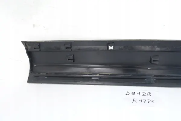 OEM 7P6854939B Vasen Etuoven Lista VW Touareg II:lle image 8