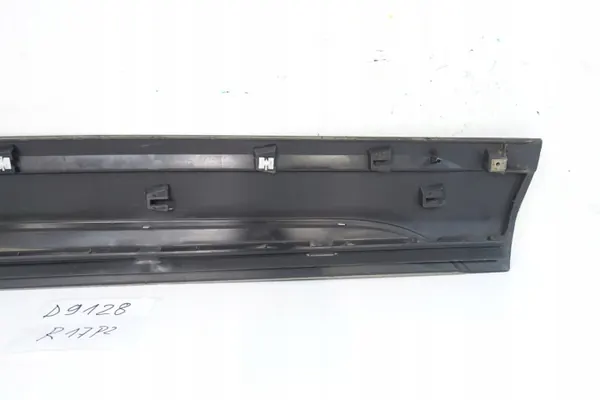 OEM 7P6854939B Vasen Etuoven Lista VW Touareg II:lle image 9