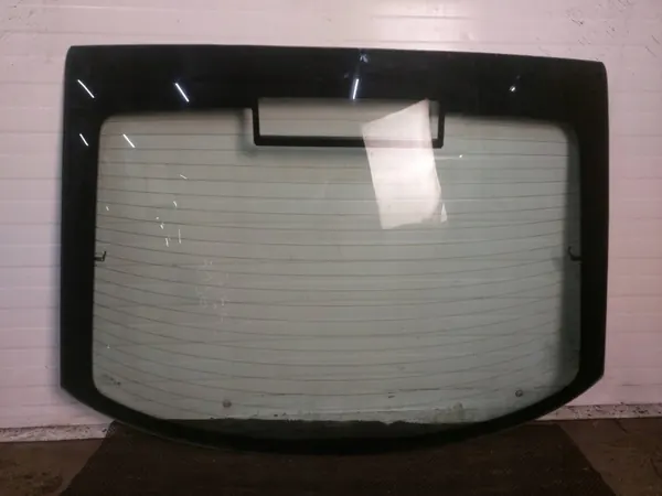 Achterruit SZYBA TYŁ voor Skoda Octavia II Liftback image 2