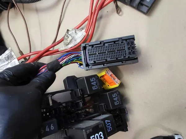 Johdotus Asennus Relä 503 VW Multivan T5 Lift 2.0 Bi TDI OE image 8