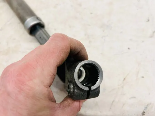 OEM OYT27176 Lenksäulenverbindung für Corolla E21 image 3