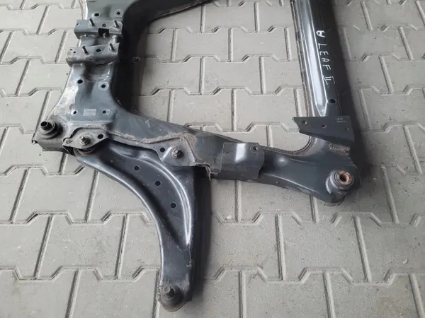 OEM Vorderer Querlenker für Nissan Leaf II ZE1 image 4