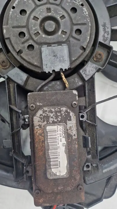 Kylarfläkt OEM 3M5H-8C607-RE för Ford Focus MK2 image 3