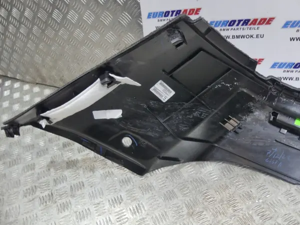 BMW X7 G07 Tavaratilan Verhoilu Vasen OEM 5A01881 5A01885 image 7