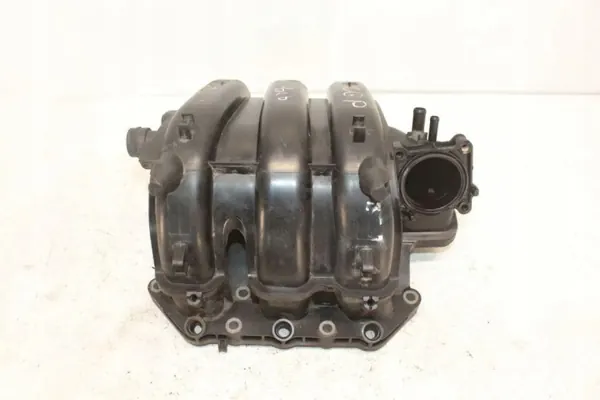 Collecteur d'admission VW Polo OEM 03E129711F 1.2L image 6