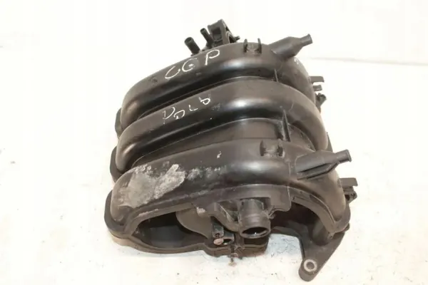Collecteur d'admission VW Polo OEM 03E129711F 1.2L image 8