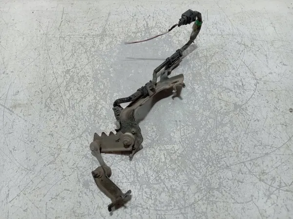 Honda HR-V II Strålkastarnivåsensor OEM 7H2622 image 3
