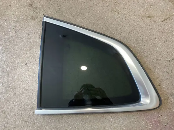 BMW X3 G01 achterruit links OEM 7410067 image 2