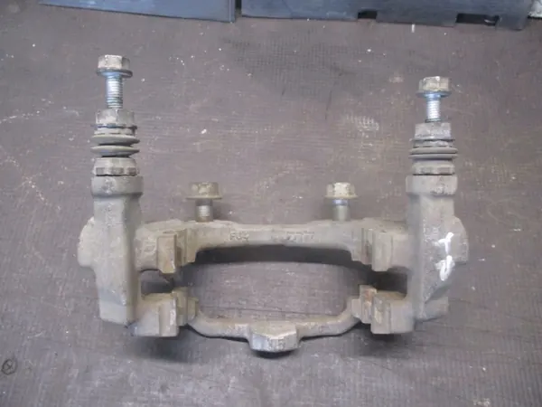 OEM JARZMO 275MM Höger Bak Toyota Corolla E21 image 4