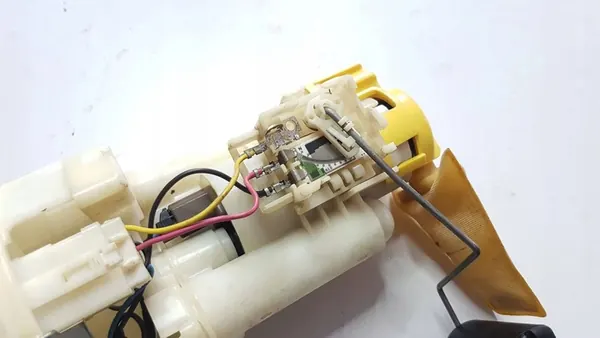 Bomba de combustível Toyota Camry 2000 232210A030 image 8