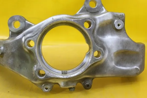 Mangueta izquierda delantera OEM 4E0257G Audi A8 D3 image 4