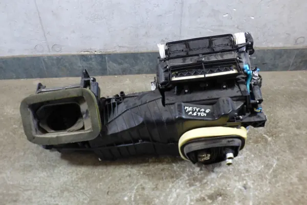 OEM CART5C1820003BM AC-lämmitysydin VW Jetta VI:lle image 2