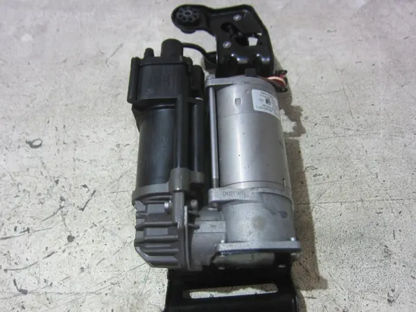 Compressor suspensão ar BMW X5 F15/F16 OEM 6875177 image 10