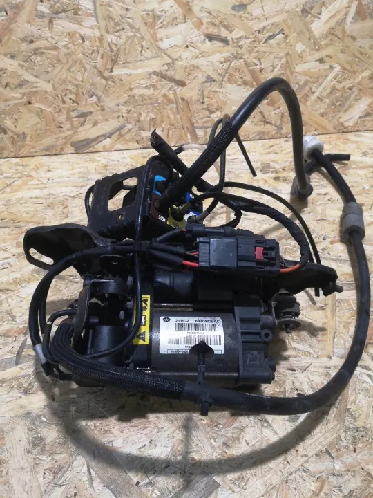 Compressor de suspensão OEM 68204730AC para Jeep Grand Cherokee image 4