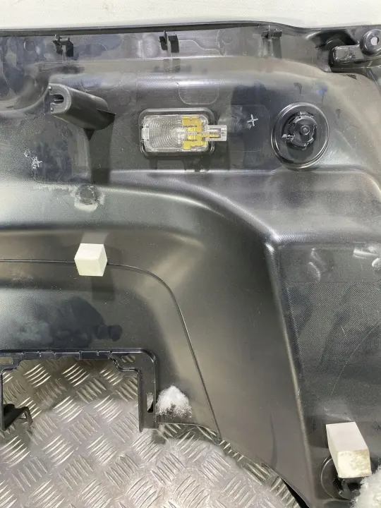 Subaru OE varapyöräkuopan kansi OEM FBZ22213 image 10