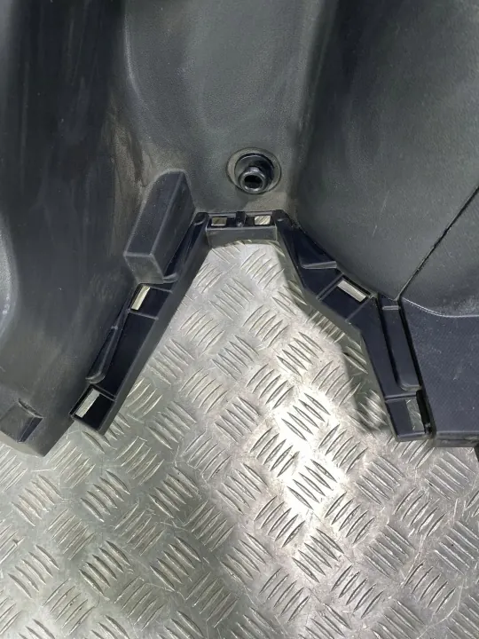 Subaru OE varapyöräkuopan kansi OEM FBZ22213 image 6