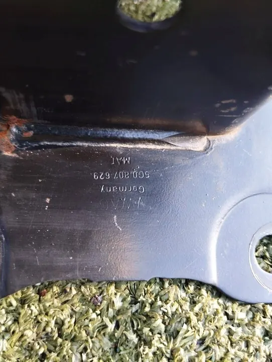 Viga de para-choque traseiro VW Golf VII 5G0807629 image 3