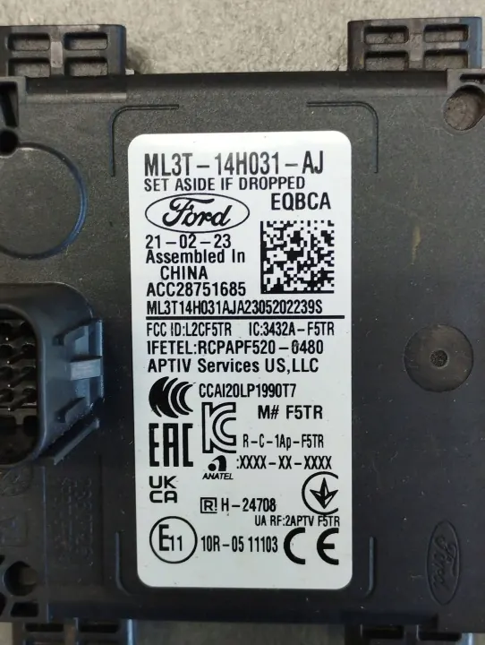 VW Amarok II Toter-Winkel-Sensor OEM ACC28751685 image 3