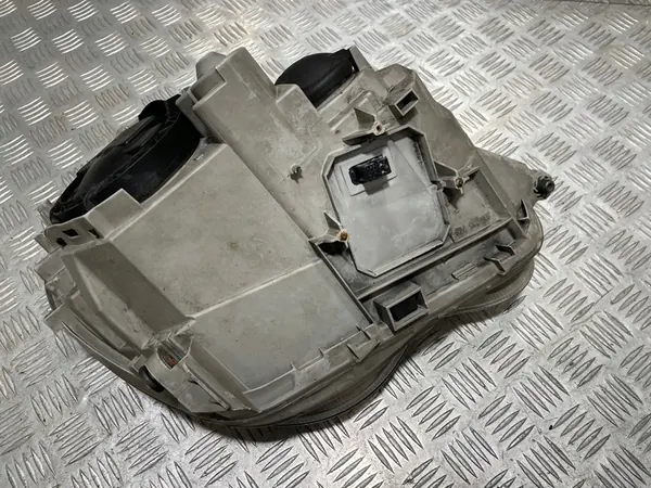 Vänster Xenon Strålkastare Mercedes C-Klass W203 A2038203559 image 8