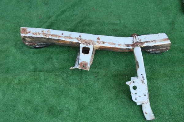 OEM 13630-84A5ER Linker Frame Suzuki Jimny 1998-2017 image 2