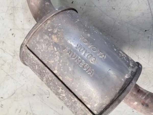 Pakoputken vaimentin OEM XRA4586 Toyota Auris II image 6