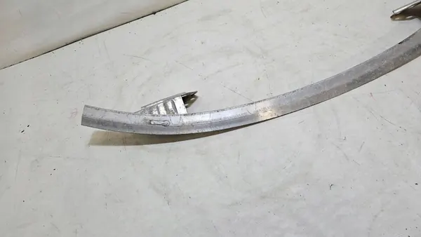 Reforço de para-choque dianteiro Tesla Model 3 1084894-00-B image 4