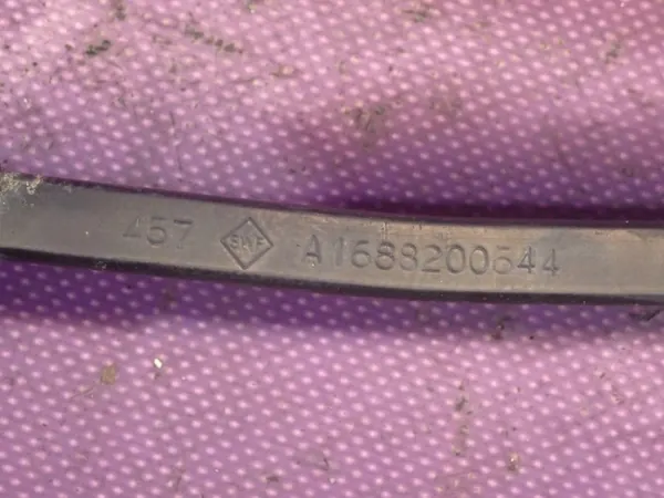 MERCEDES A-KLASA W168 HB 5D 97-01 Rechter Ruitenwisserarm A1688200644 image 4