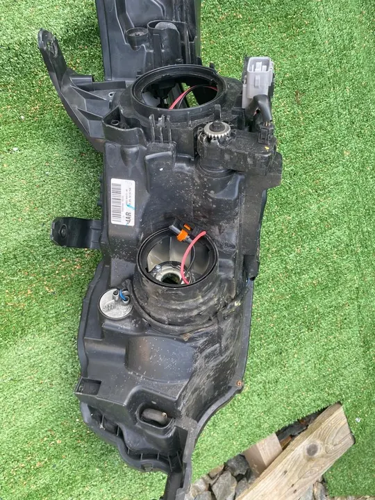 Lámpara reflectora delantera derecha Outlander III 12-15 image 10