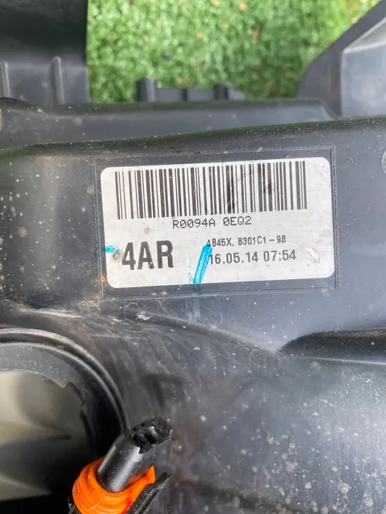 Lámpara reflectora delantera derecha Outlander III 12-15 image 9