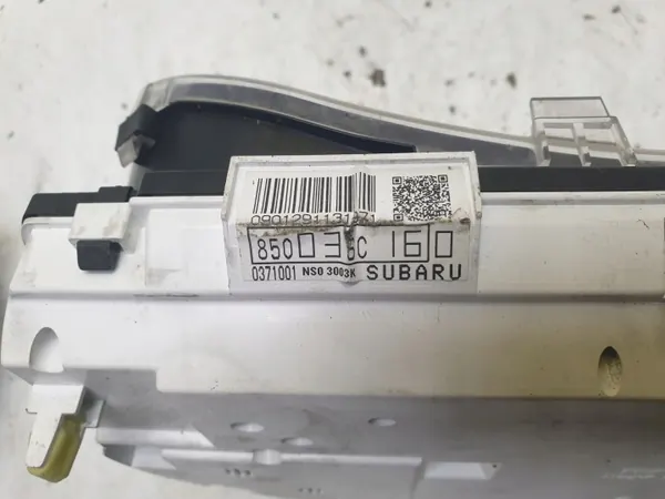 Cuadro de instrumentos Subaru Forester III 2.0 D OEM 0371001 image 6