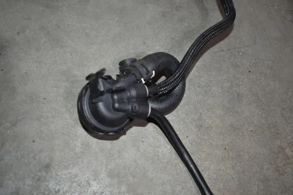 Réservoir de liquide Porsche Panamera 971 Hybride OEM 971121671B image 5