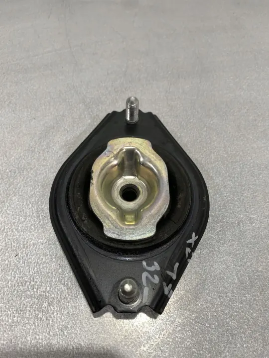 Framfjädringsfäste OEM FBZ18428 - Subaru OE image 4