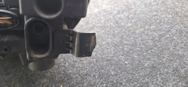 Farol dianteiro direito Seat Ibiza 4 IV 6J1941022C image 4