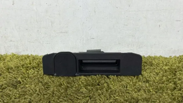 Puxador de porta-malas OEM A1667500993 com suporte câmera image 2
