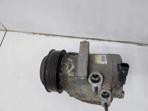 Compresor de aire acondicionado Ford Ranger V 2.2 TDCI OEM image 3