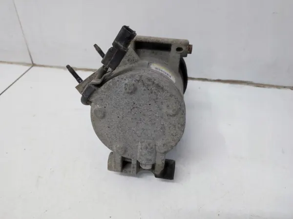 Compresor de aire acondicionado Ford Ranger V 2.2 TDCI OEM image 5