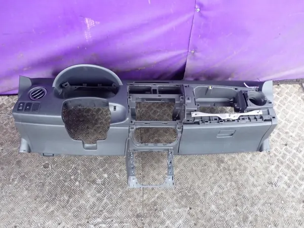 Painel Suzuki Swift MK6 OEM 73111-63J10 image 3