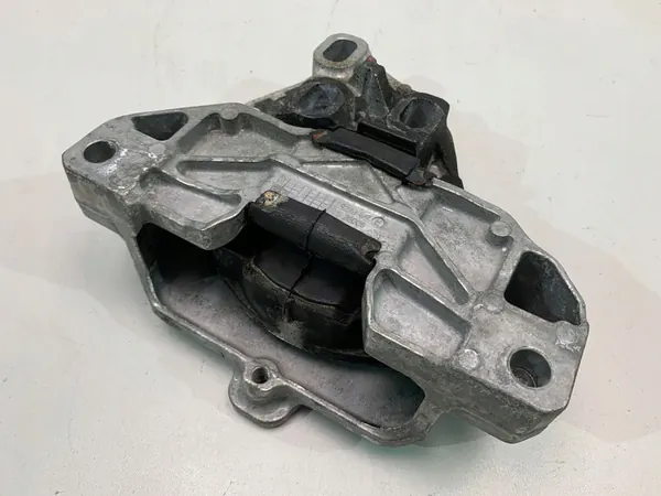 MERCEDES A35 AMG W177 Engine Mount A2472403200 image 4