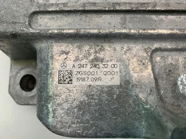 MERCEDES A35 AMG W177 Engine Mount A2472403200 image 5