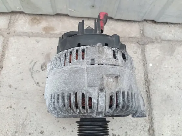 BMW E60 E65 M57N2 3.0d Vaihtovirtageneraattori 170A image 2