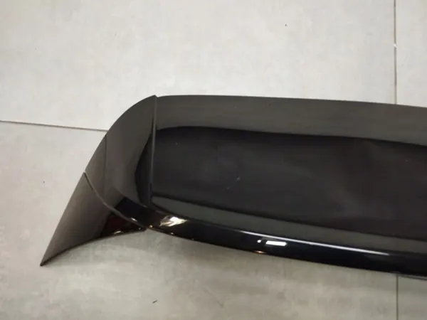 OEM 5H6827934 Takaspoileri VW Golf 8 HB 2019- image 4