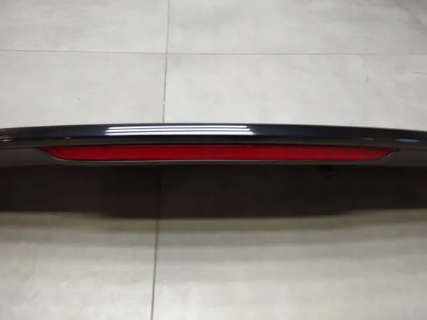 OEM 5H6827934 Takaspoileri VW Golf 8 HB 2019- image 5