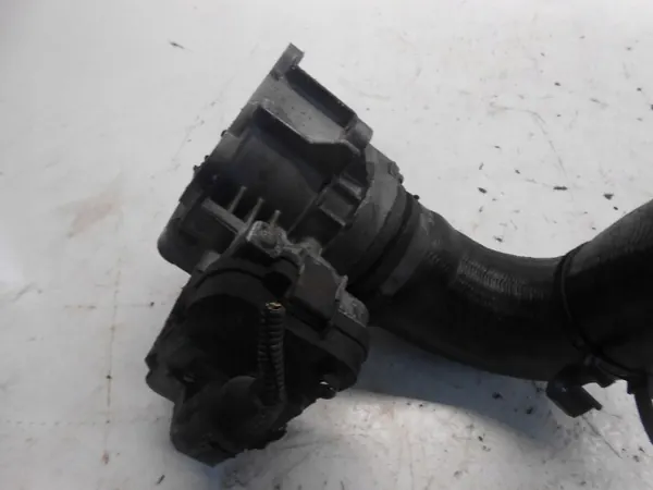 Válvula EGR para Opel Vectra C 1.9 CDTI - Qualidade OEM image 4