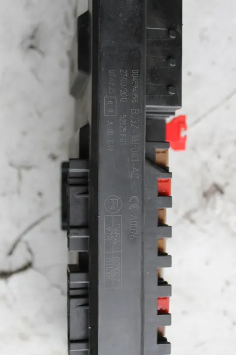 RANGE ROVER EVOQUE I CAIXA DE FUSÍVEIS BSM 3521A-T510A image 4